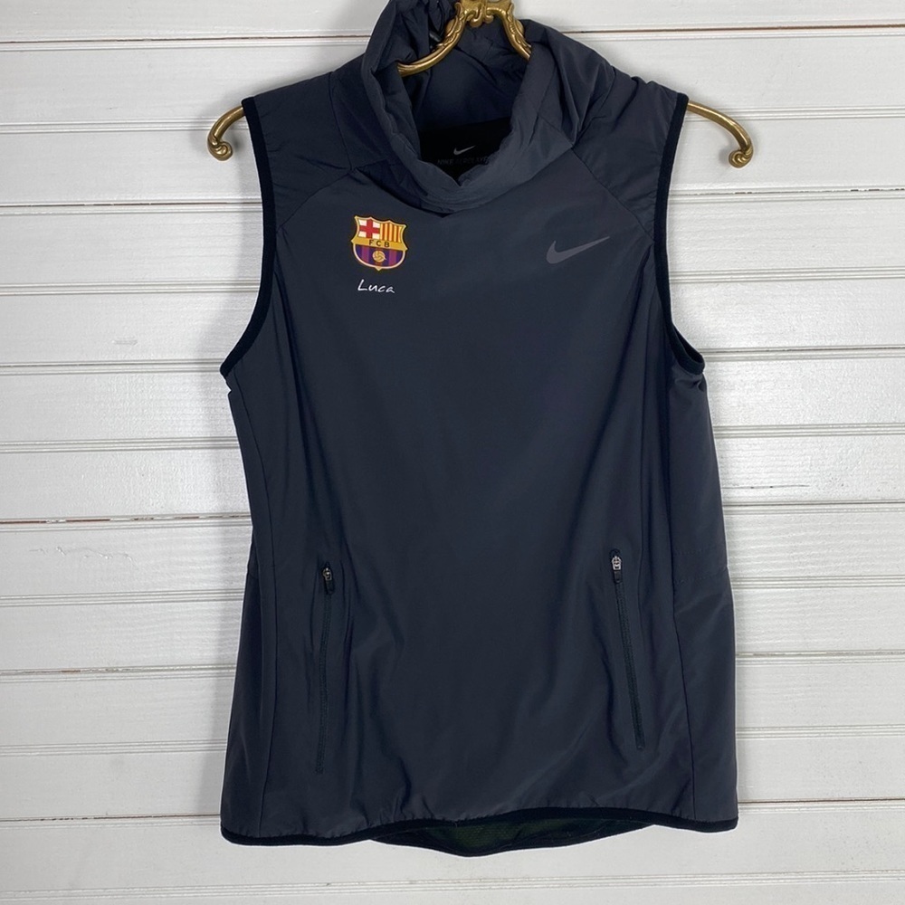 Nike Aerolayer Women’s Training Vest FCB Size Small